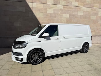 Used Volkswagen Transporter 2015 for sale - 78100645: Photo