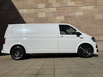 Used Volkswagen Transporter 2015 for sale - 78100645: Photo