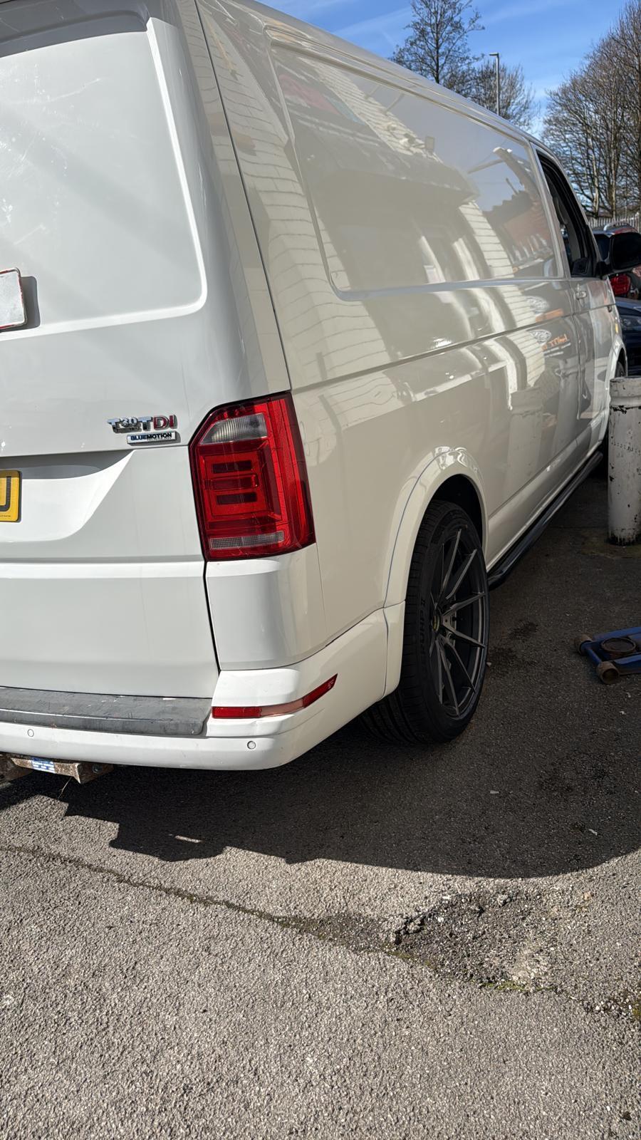 Used Volkswagen Transporter 2015 for sale - 78100645: Photo 8