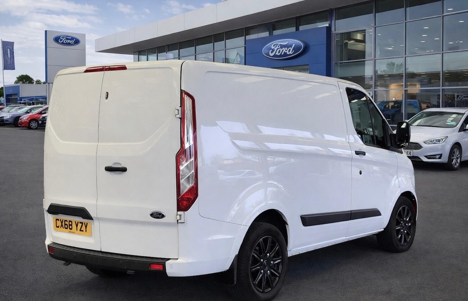 Used Ford Transit Custom 2018 for sale - 77624917: Photo 3