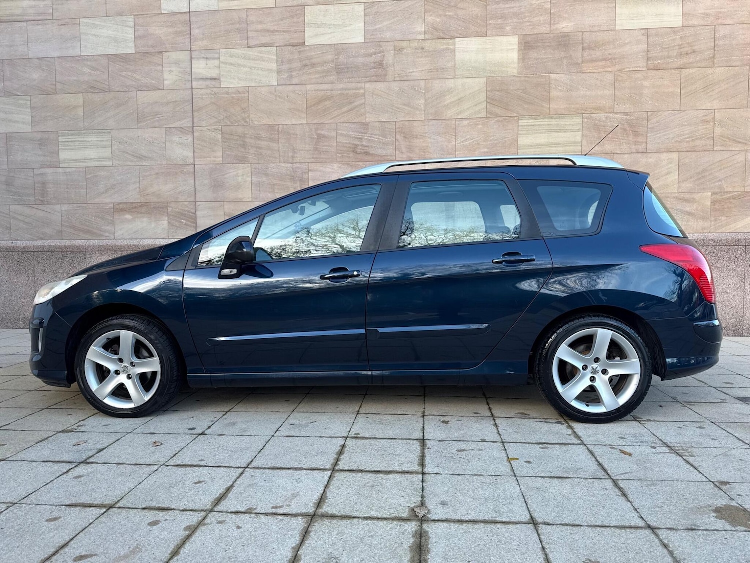 Used Peugeot 308 SW 2010 for sale - 76765766: Photo 13