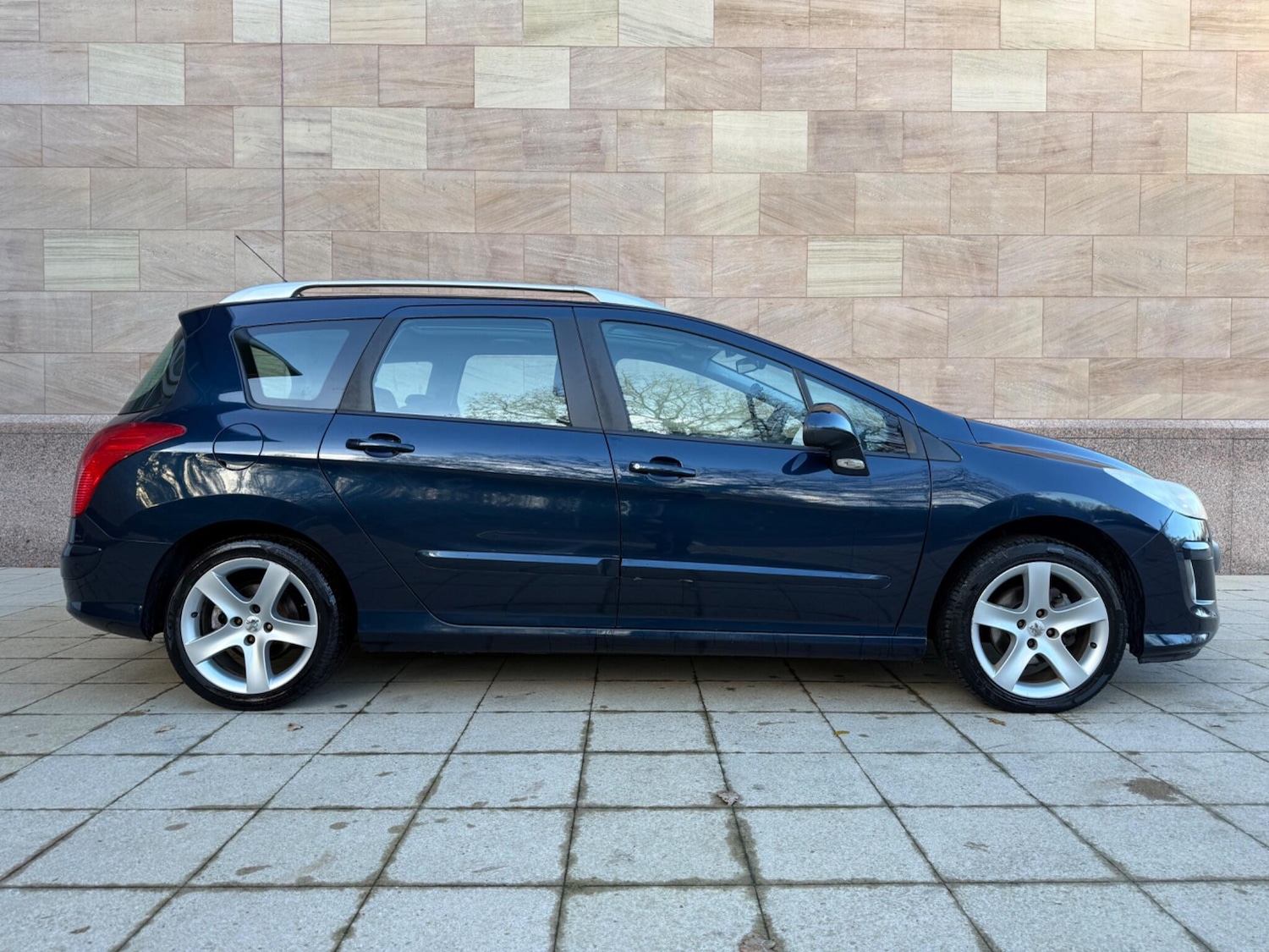 Used Peugeot 308 SW 2010 for sale - 76765766: Photo 4