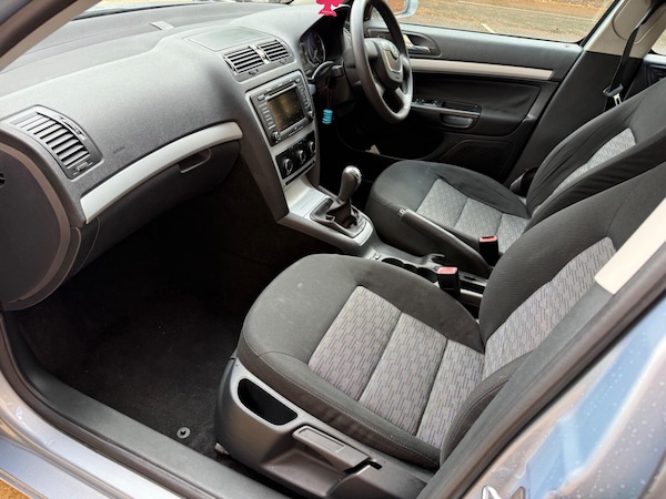 Used Skoda Octavia 2009 for sale - 76175300: Photo 10