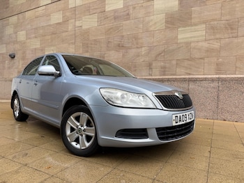 Used Skoda Octavia 2009 for sale - 76175300: Photo 2