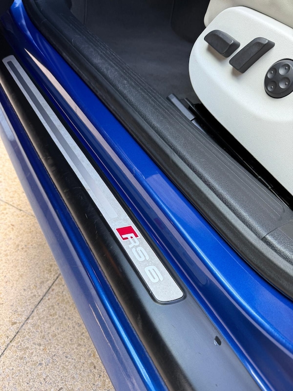 Used Audi RS6 Avant 2009 for sale - 75609053: Photo 42