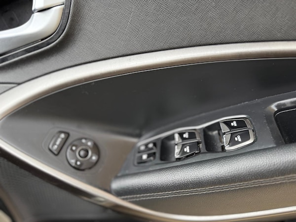 Used Hyundai Santa Fe 2016 for sale - 74945214: Photo 19