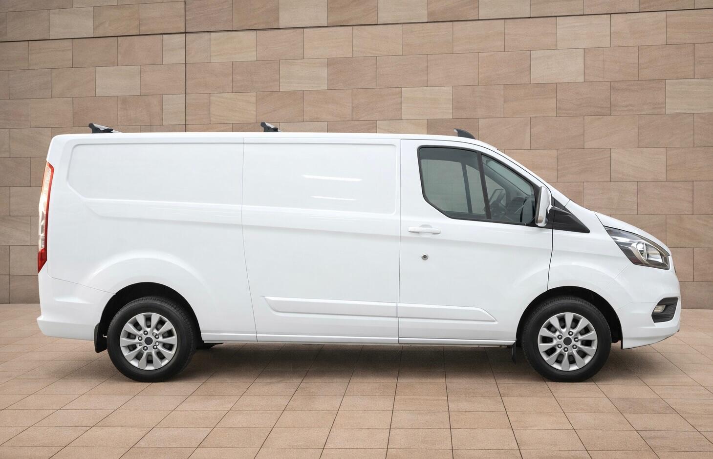 Used Ford Transit Custom 2021 for sale - 77940647: Photo 2