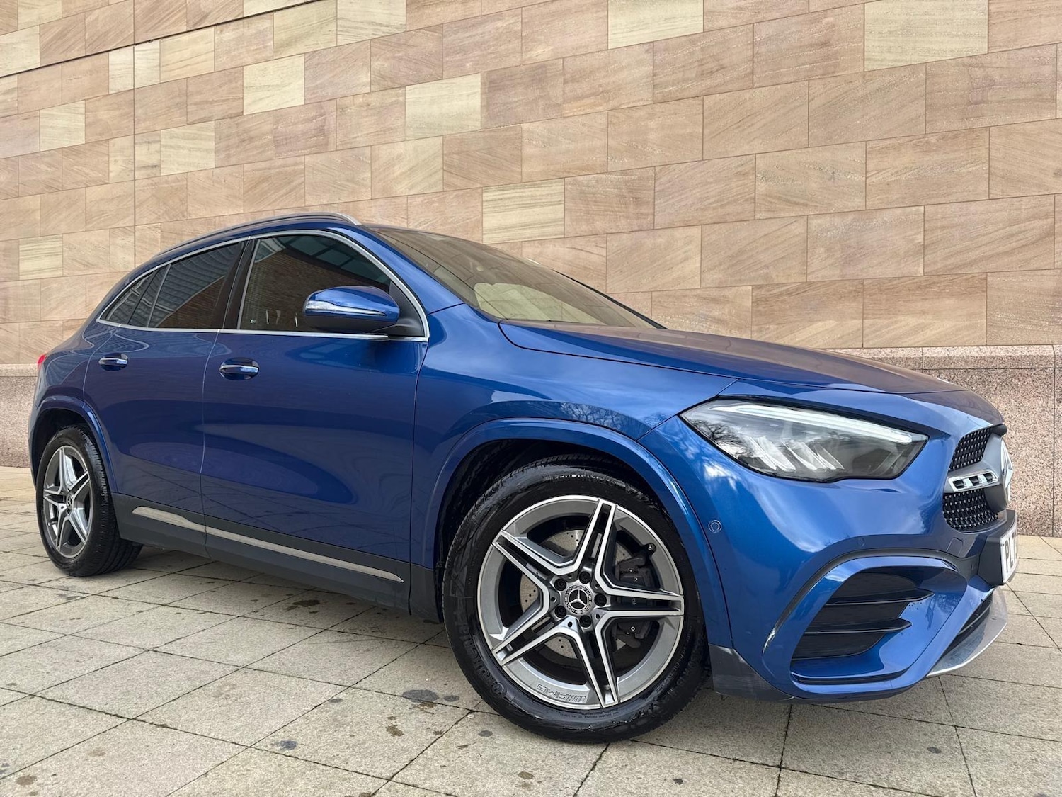 Used Mercedes-Benz GLA 2023 for sale - 77278825: Photo 1