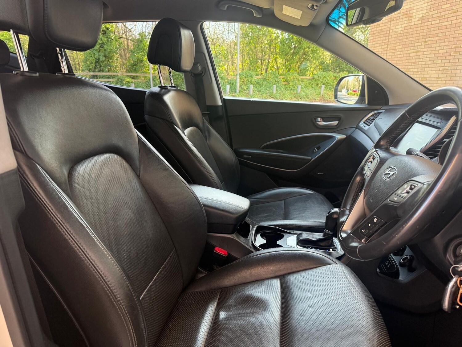 Used Hyundai Santa Fe 2016 for sale - 77939750: Photo 17