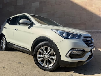 Used Hyundai Santa Fe 2016 for sale - 77939750: Photo