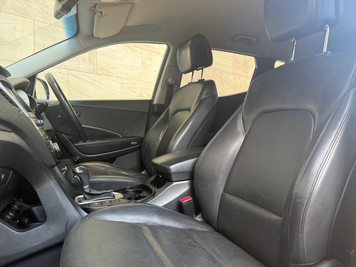 Used Hyundai Santa Fe 2016 for sale - 77939750: Photo 33