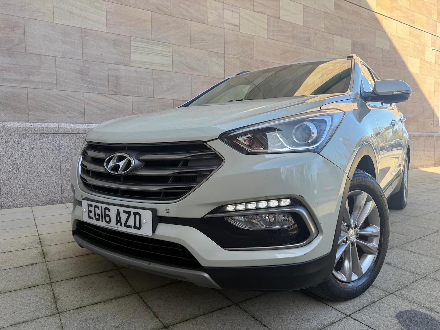 Used Hyundai Santa Fe 2016 for sale - 77939750: Photo 9