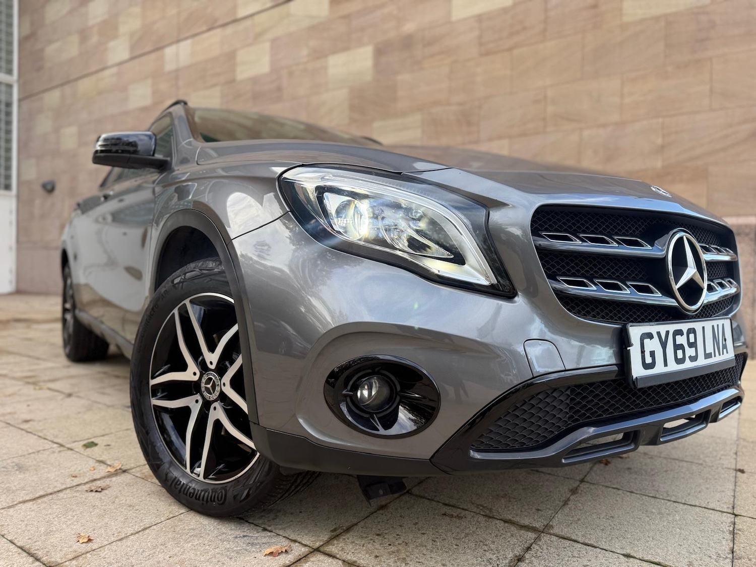 Used Mercedes-Benz GLA 2019 for sale - 76441277: Photo 2