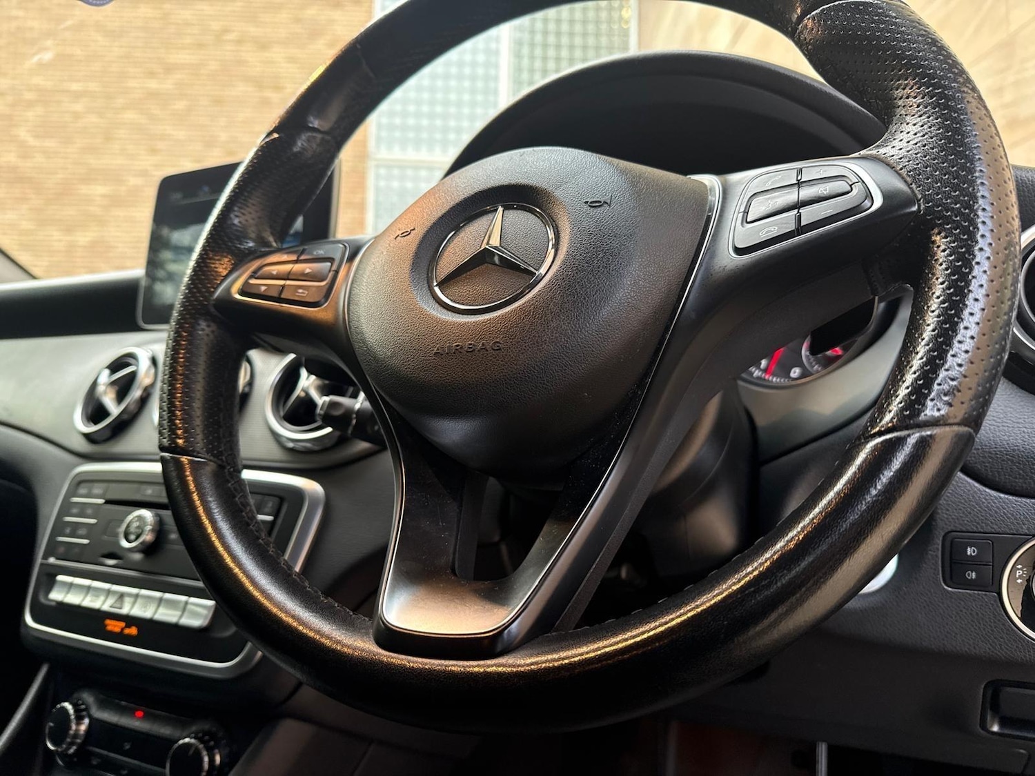 Used Mercedes-Benz GLA 2019 for sale - 76441277: Photo 27