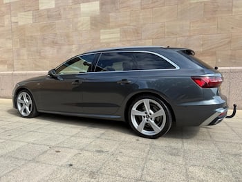 Used Audi A4 Avant 2021 for sale - 79782106: Photo
