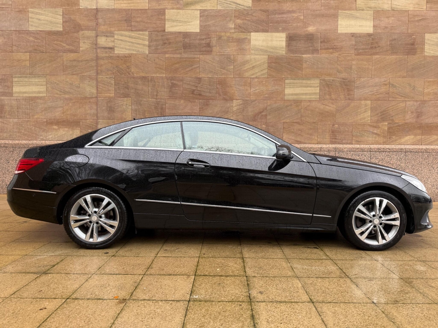 Used Mercedes-Benz E Class for sale - 76964739: Photo 4