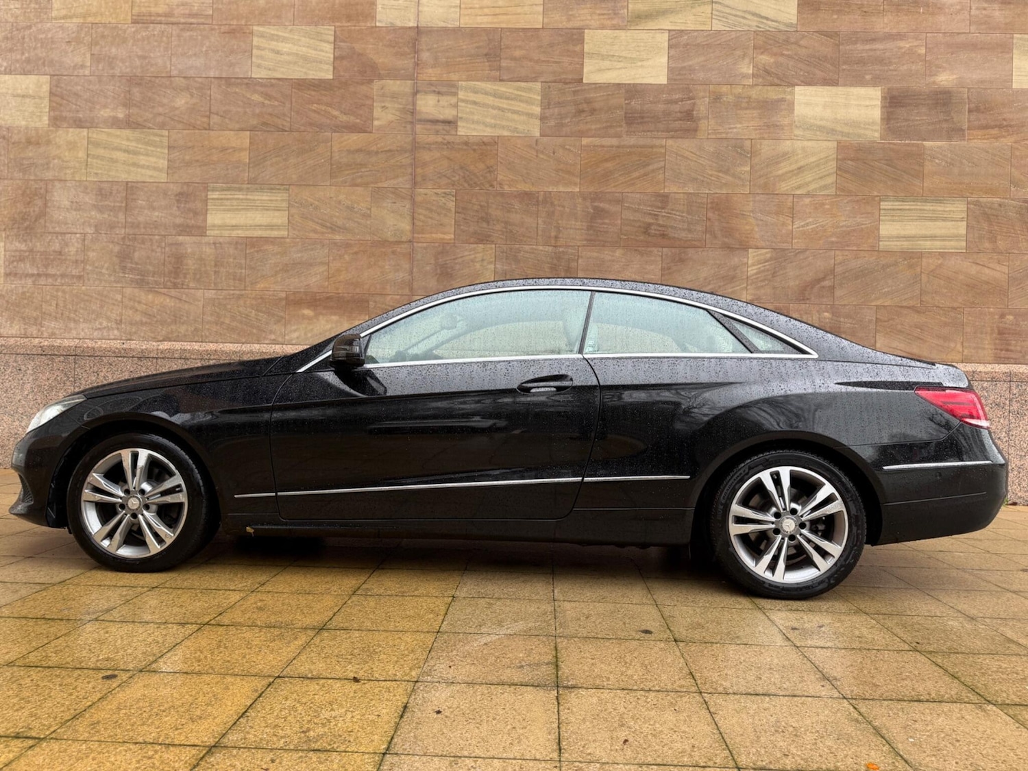 Used Mercedes-Benz E Class for sale - 76964739: Photo 9