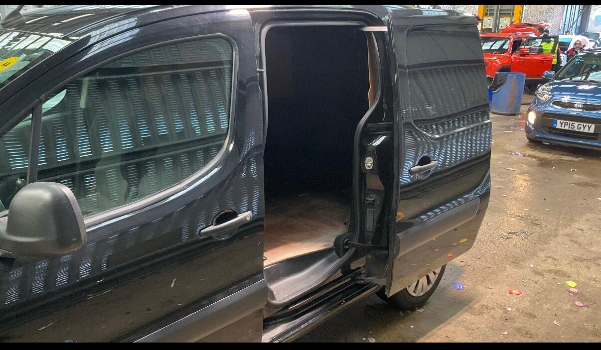 Used Citroen Berlingo 2017 for sale - 77598878: Photo 8