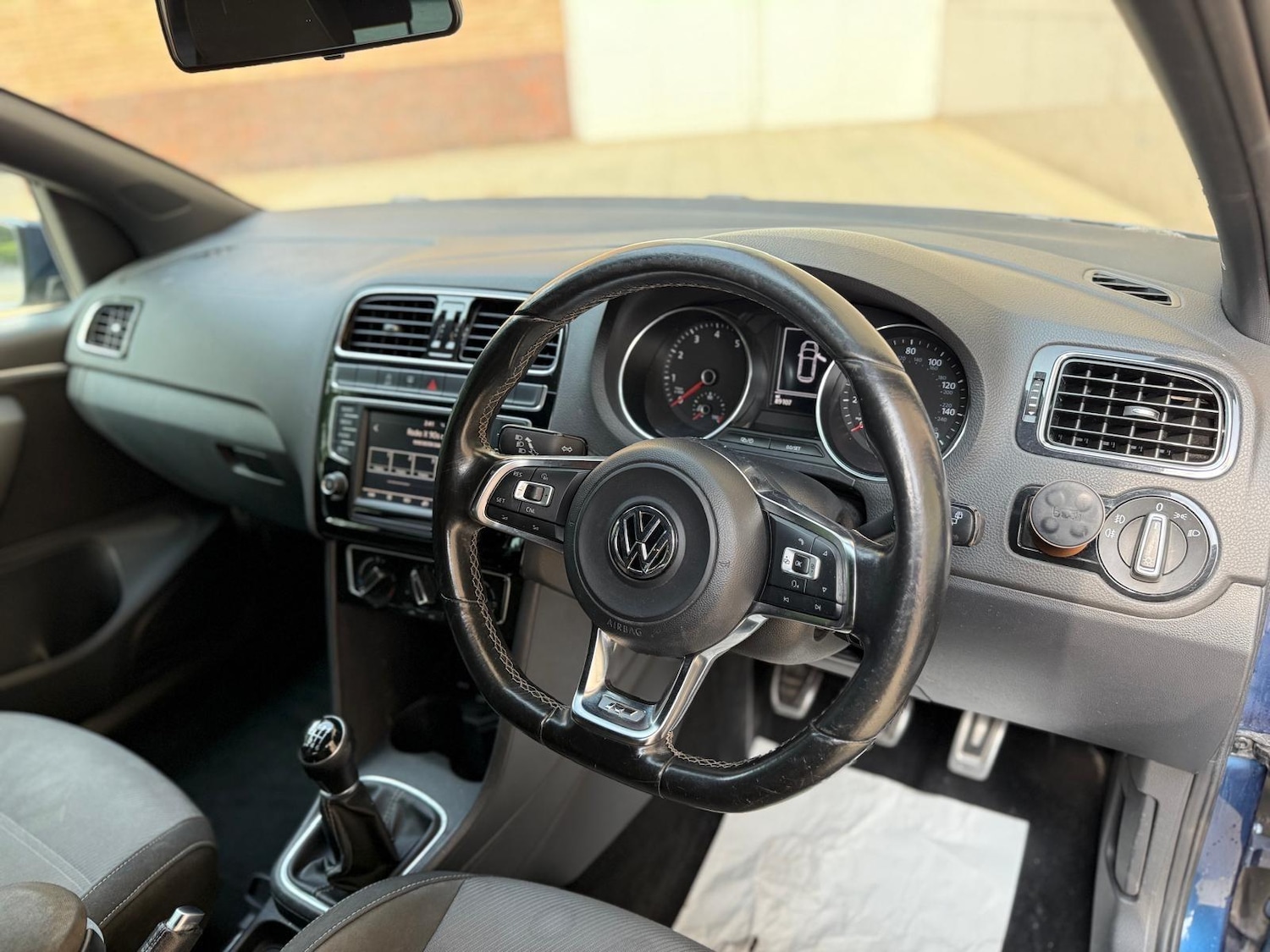 Used Volkswagen Polo 2016 for sale - 77769789: Photo 11