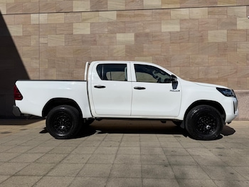 Used Toyota Hilux 2022 for sale - 79308161: Photo