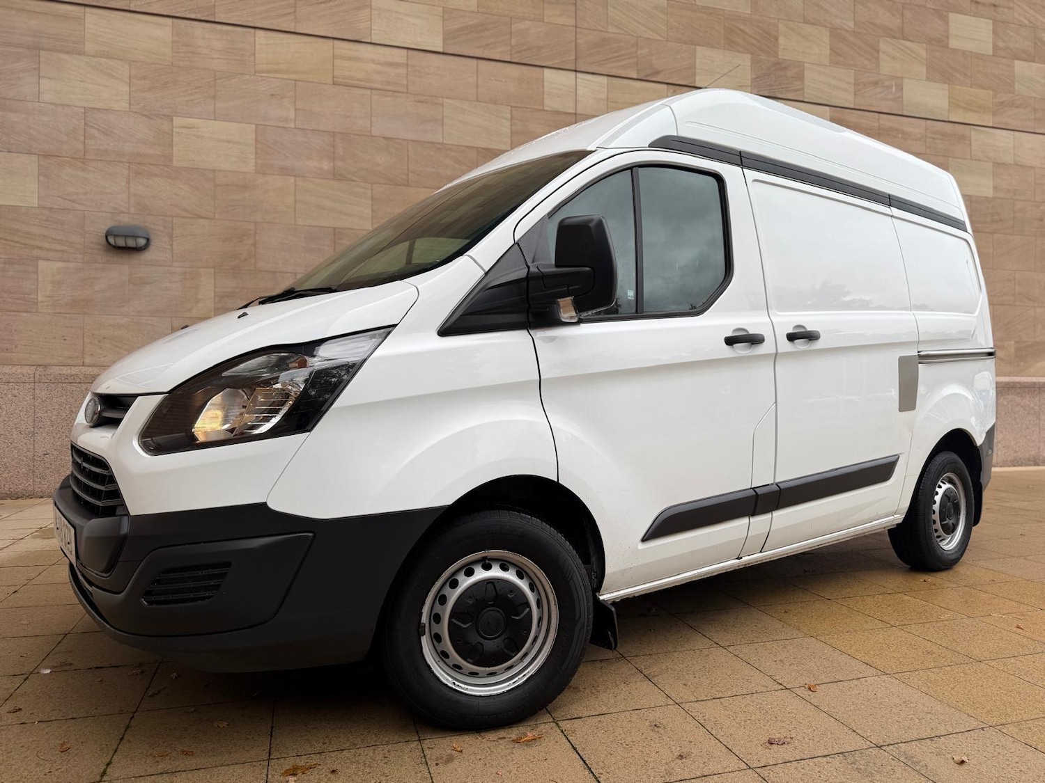 Used Ford Transit Custom 2018 for sale - 76336102: Photo 2