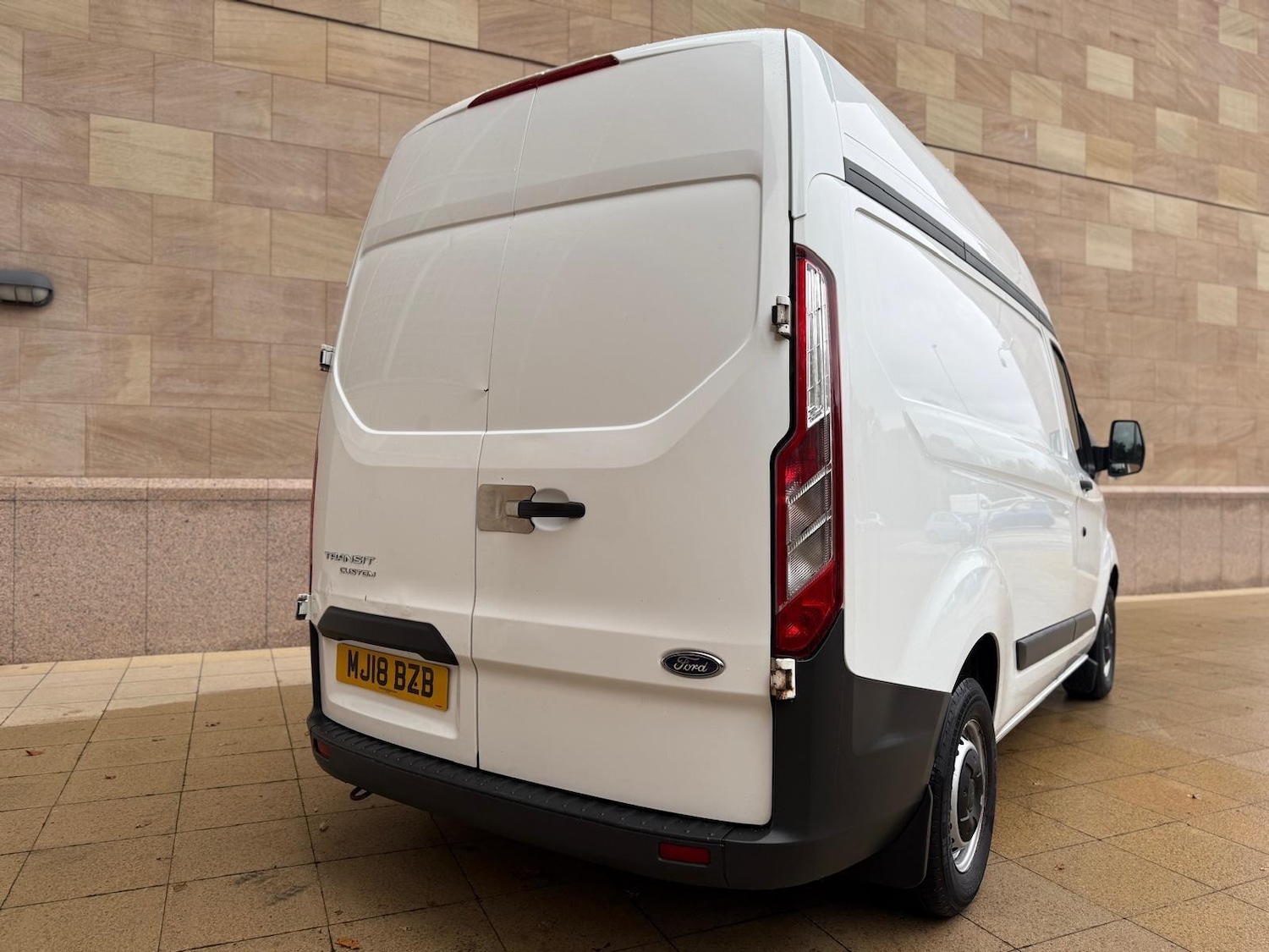 Used Ford Transit Custom 2018 for sale - 76336102: Photo 5