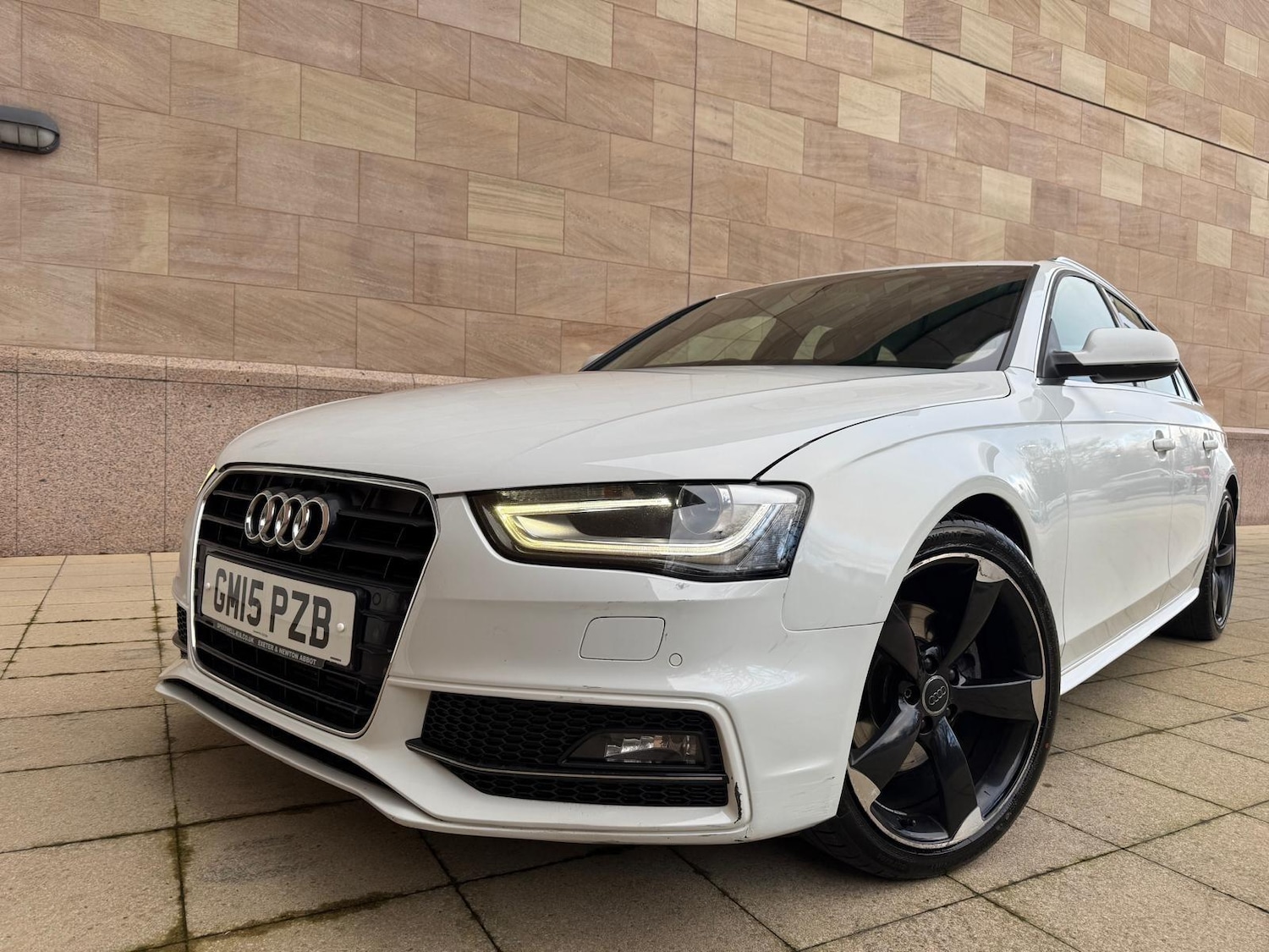 Used Audi A4 2015 for sale - 77440405: Photo 6