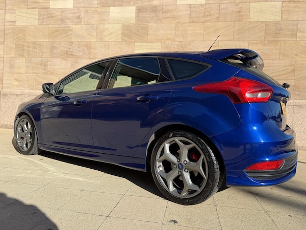 Used Ford Focus 2015 for sale - 76060940: Photo 12