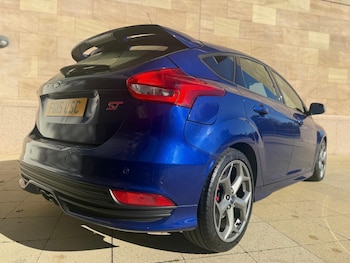 Used Ford Focus 2015 for sale - 76060940: Photo