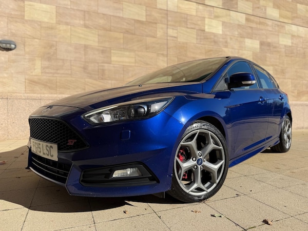 Used Ford Focus 2015 for sale - 76060940: Photo 6