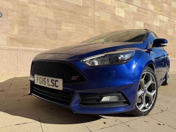 Used Ford Focus 2015 for sale - 76060940: Photo 9