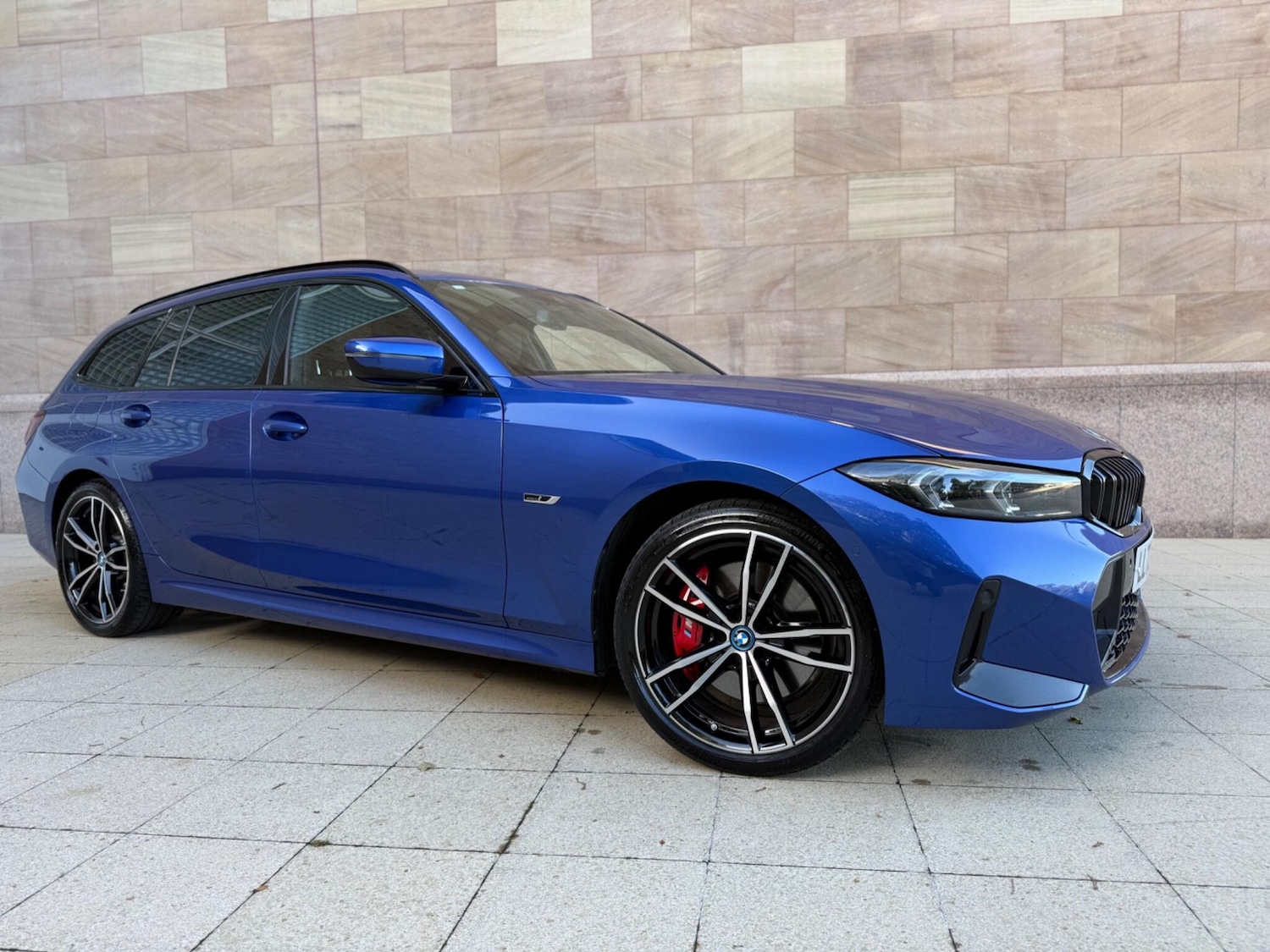 Used BMW 3 Series 2022 for sale - 76166975: Photo 1