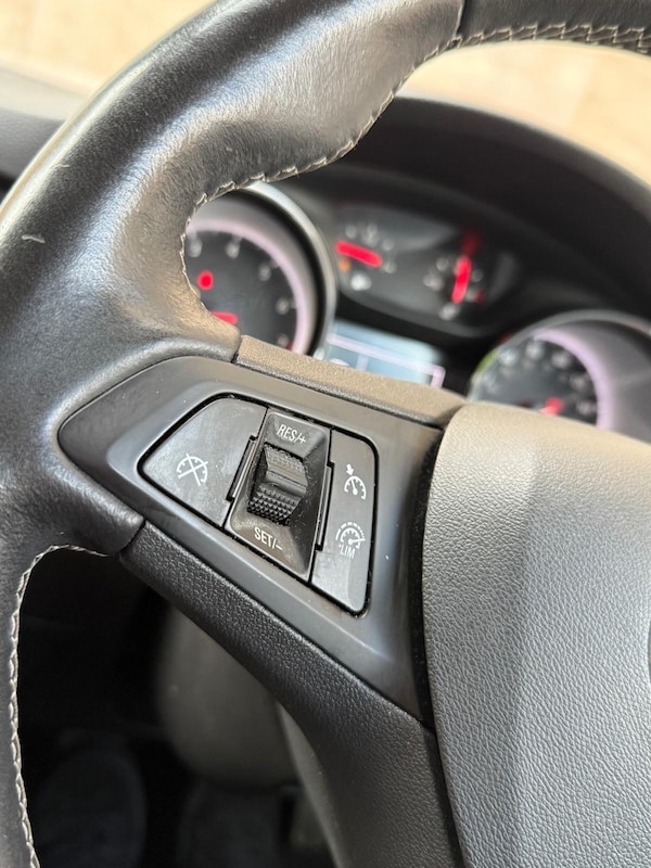 Used Vauxhall Astra 2018 for sale - 76251201: Photo 28
