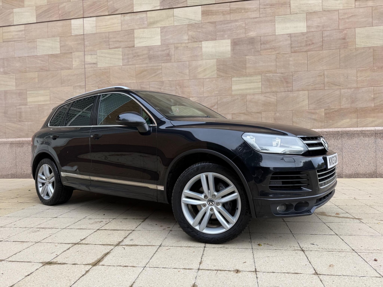 Used Volkswagen Touareg 2013 for sale - 76188844: Photo 1