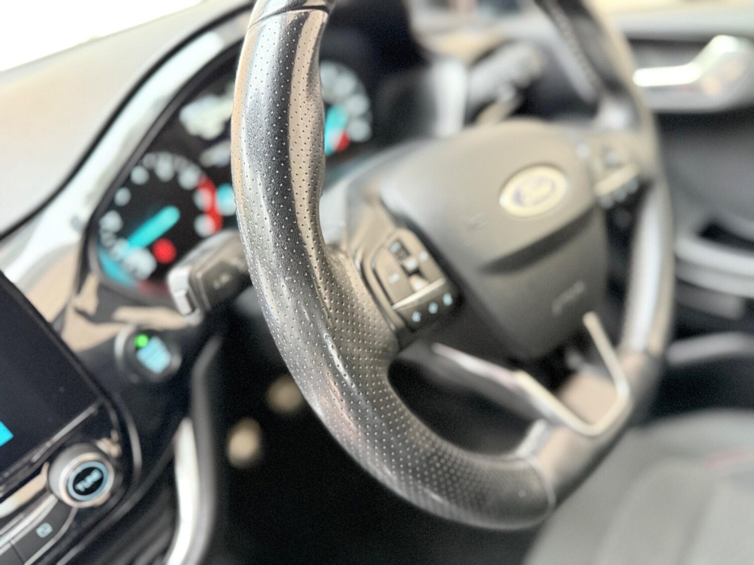 Used Ford Fiesta 2018 for sale - 76122349: Photo 19