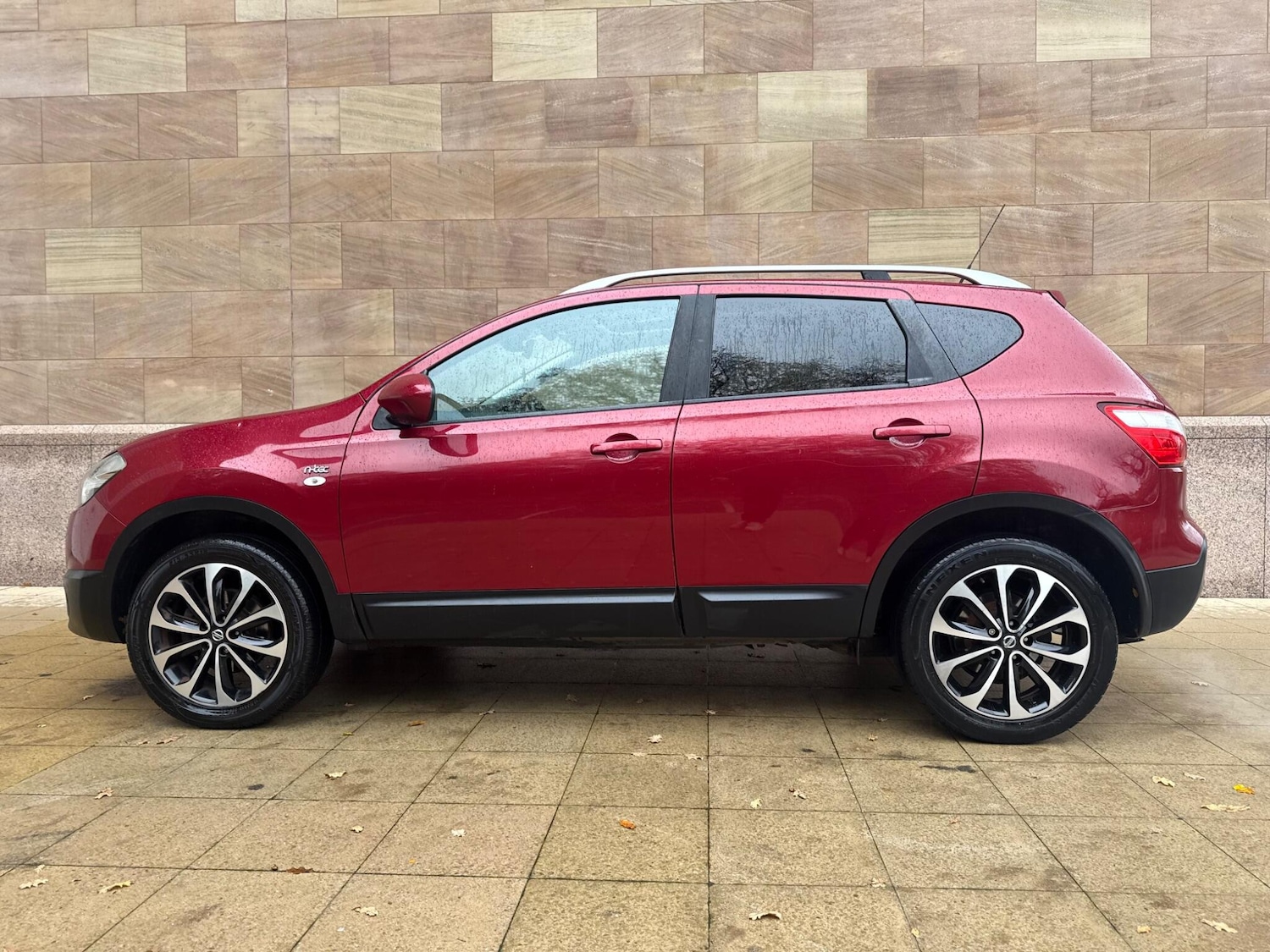 Used Nissan Qashqai 2011 for sale - 76562159: Photo 11