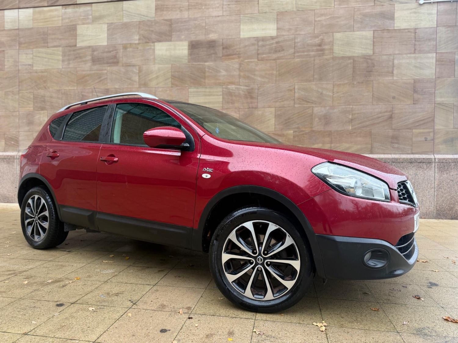 Used Nissan Qashqai 2011 for sale - 76562159: Photo 2