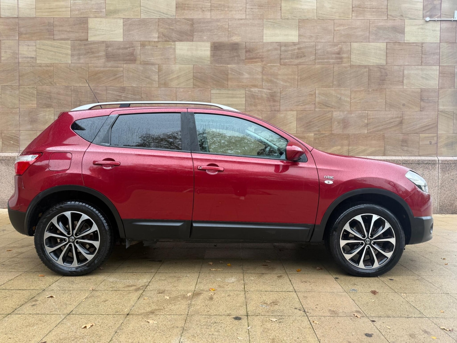 Used Nissan Qashqai 2011 for sale - 76562159: Photo 4