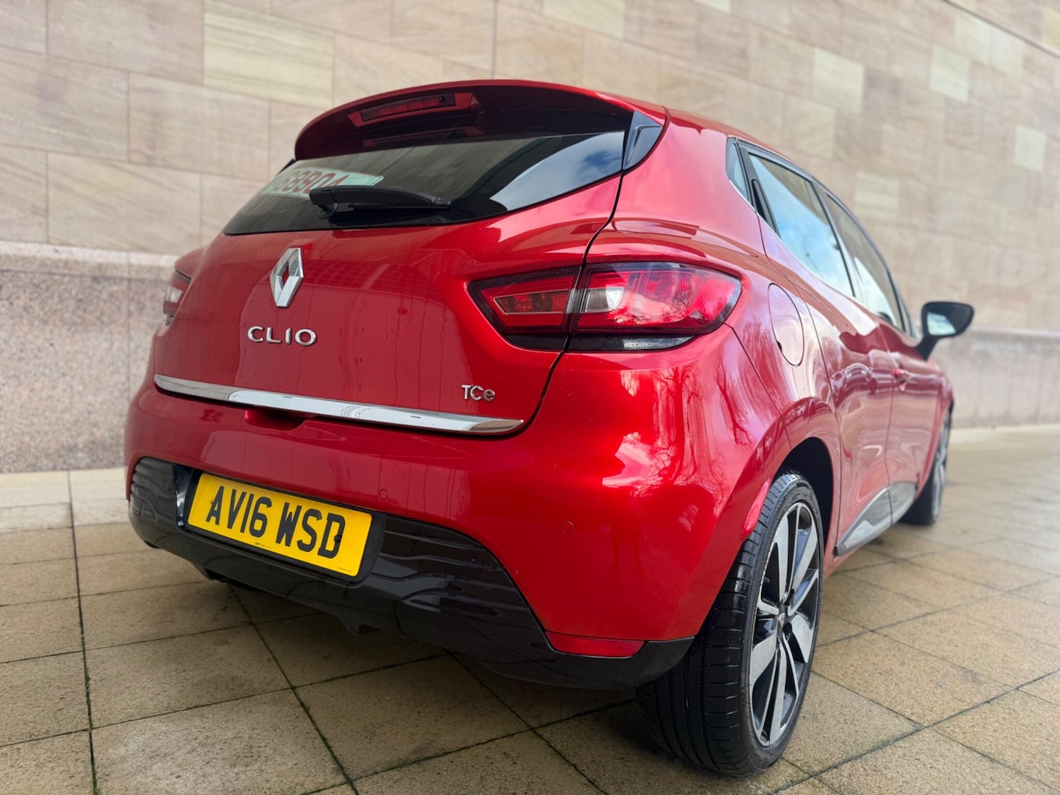 Used Renault Clio 2016 for sale - 76953207: Photo 10