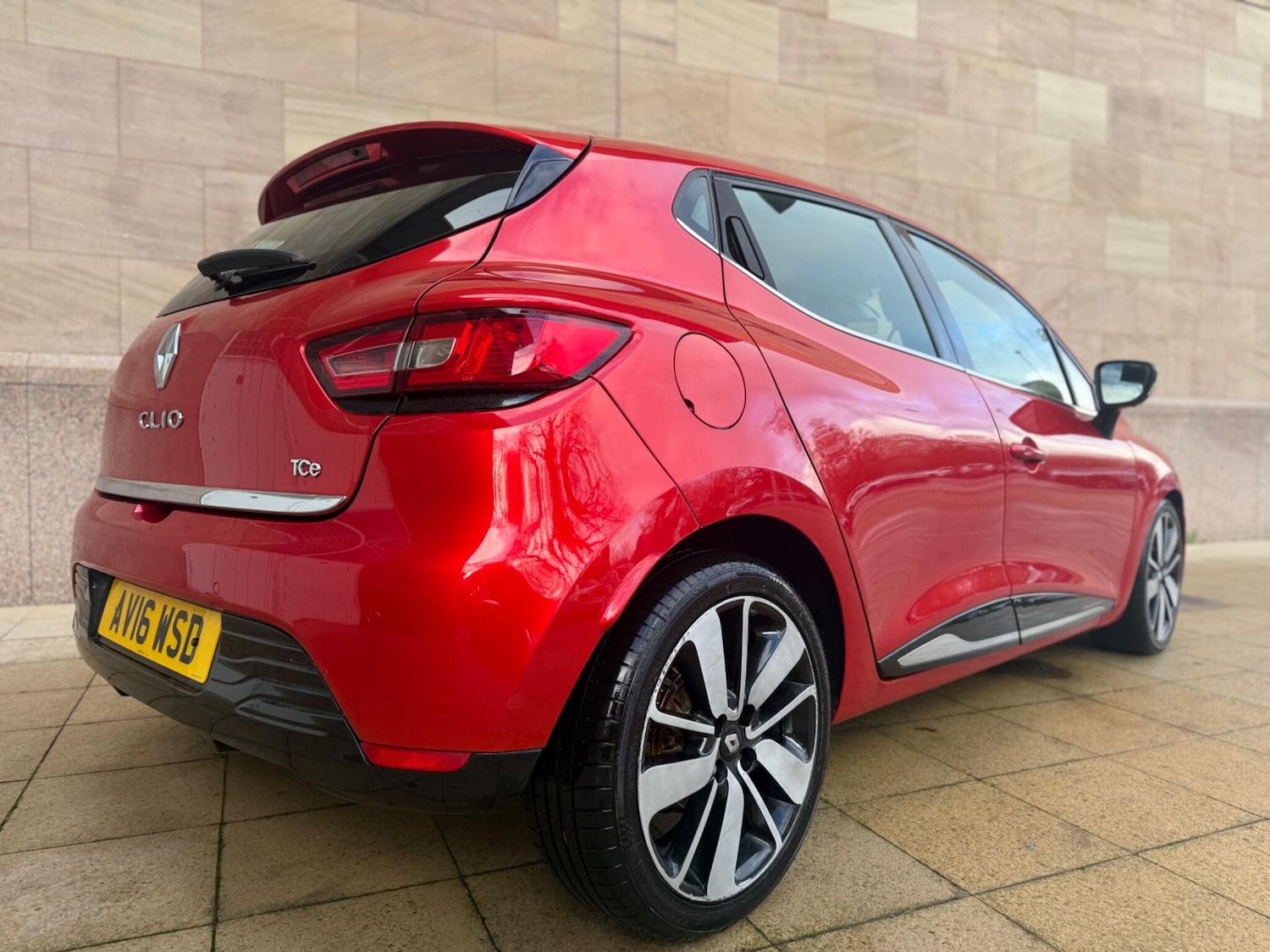 Used Renault Clio 2016 for sale - 76953207: Photo 11