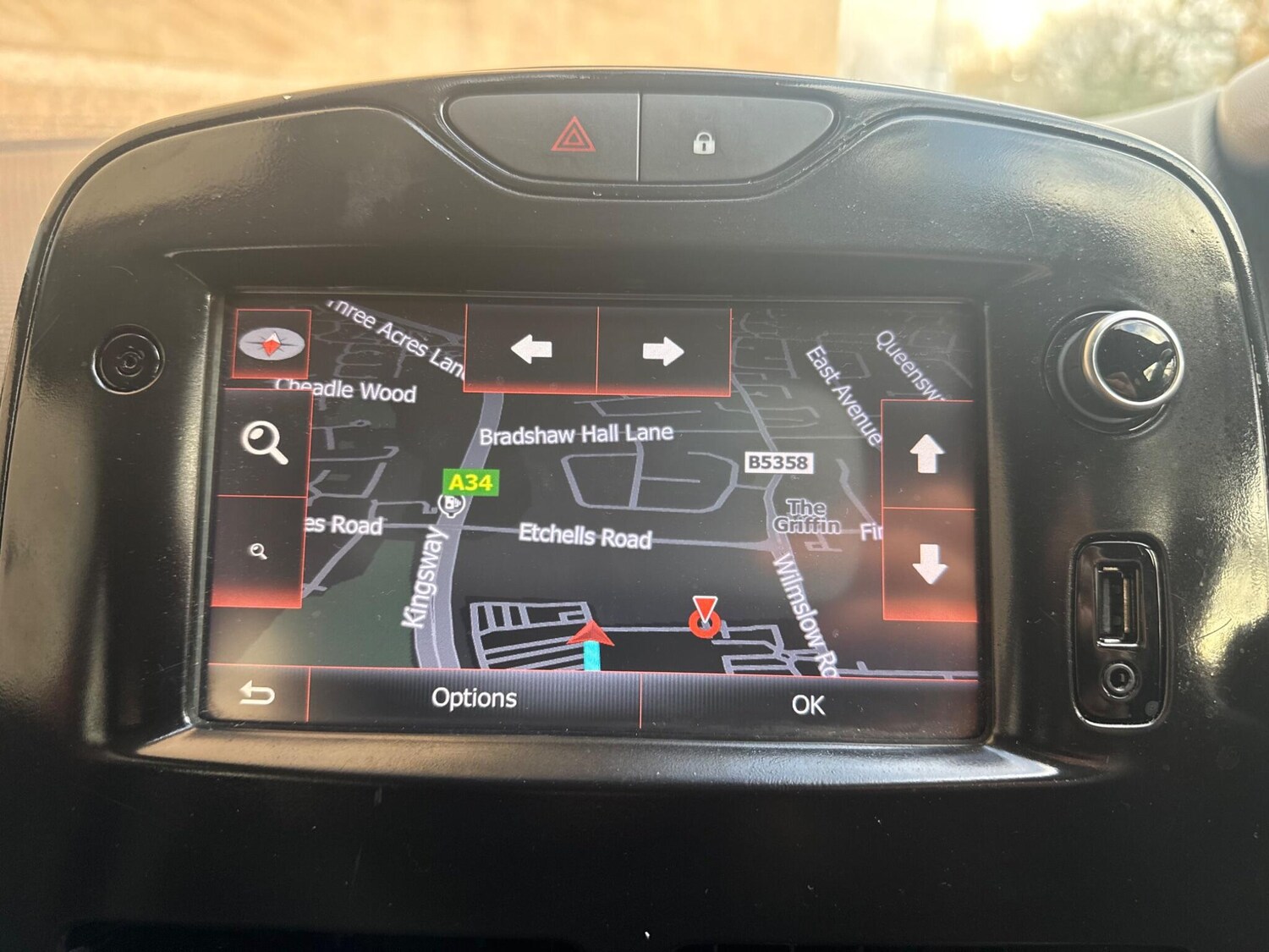 Used Renault Clio 2016 for sale - 76953207: Photo 21