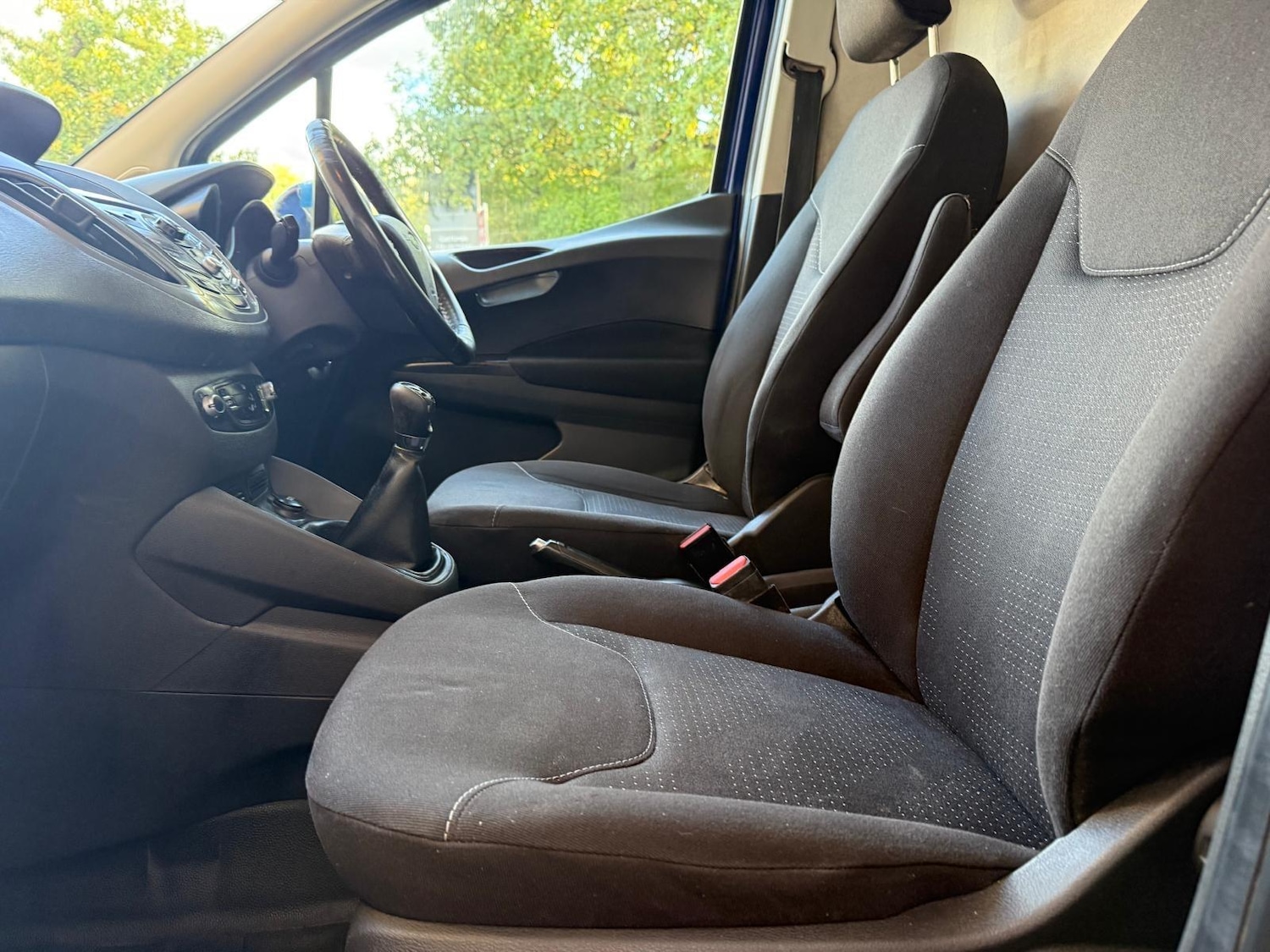 Used Ford Transit Courier 2015 for sale - 76432646: Photo 25