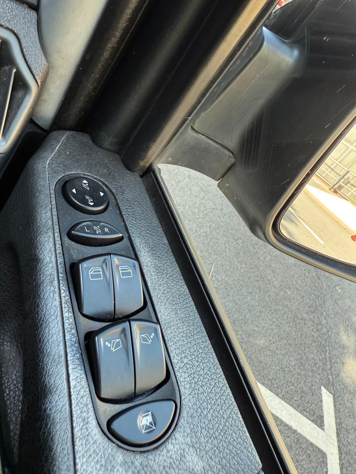 Used Mercedes-Benz Vito 2014 for sale - 77143325: Photo 17