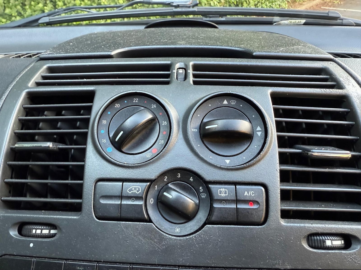 Used Mercedes-Benz Vito 2014 for sale - 77143325: Photo 35