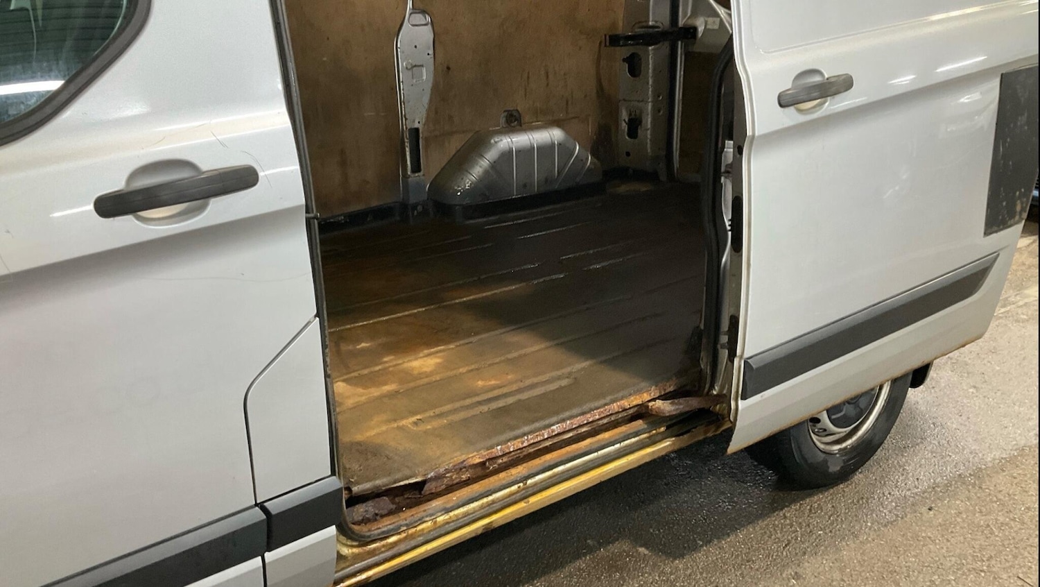 Used Ford Transit Custom 2019 for sale - 77709475: Photo 4