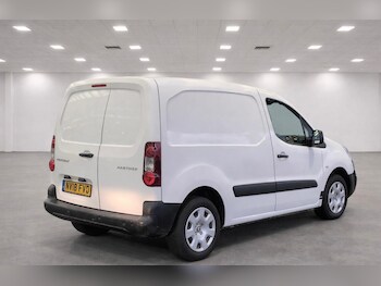 Used Peugeot Partner 2018 for sale - 77925006: Photo