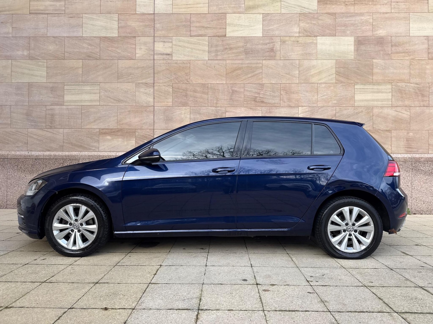 Used Volkswagen Golf 2017 for sale - 76899688: Photo 11