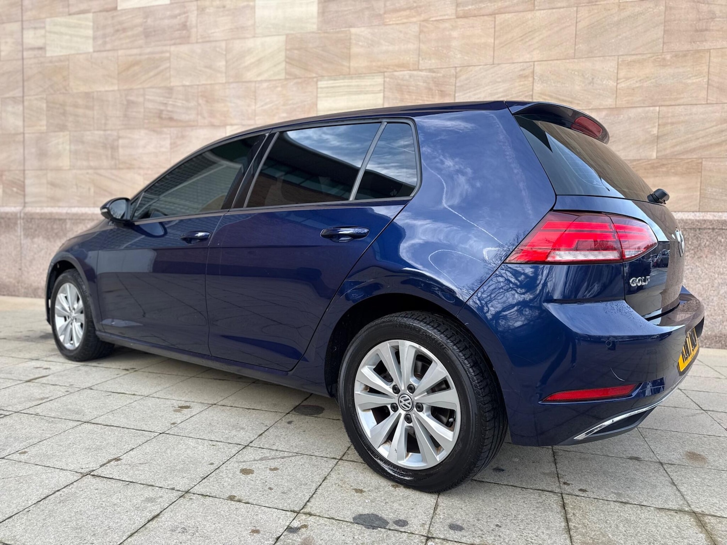 Used Volkswagen Golf 2017 for sale - 76899688: Photo 12