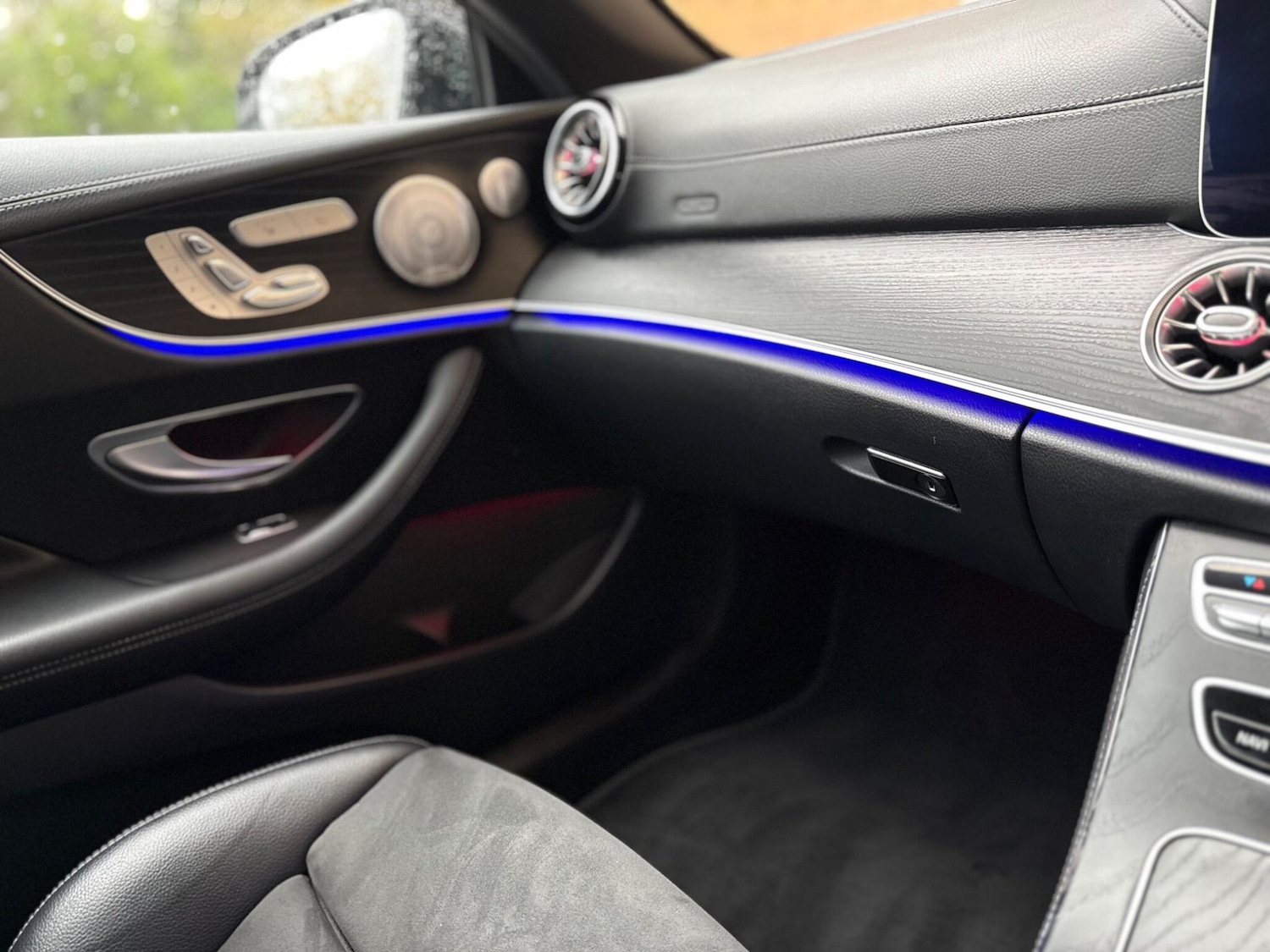 Used Mercedes-Benz E Class 2020 for sale - 76743162: Photo 43