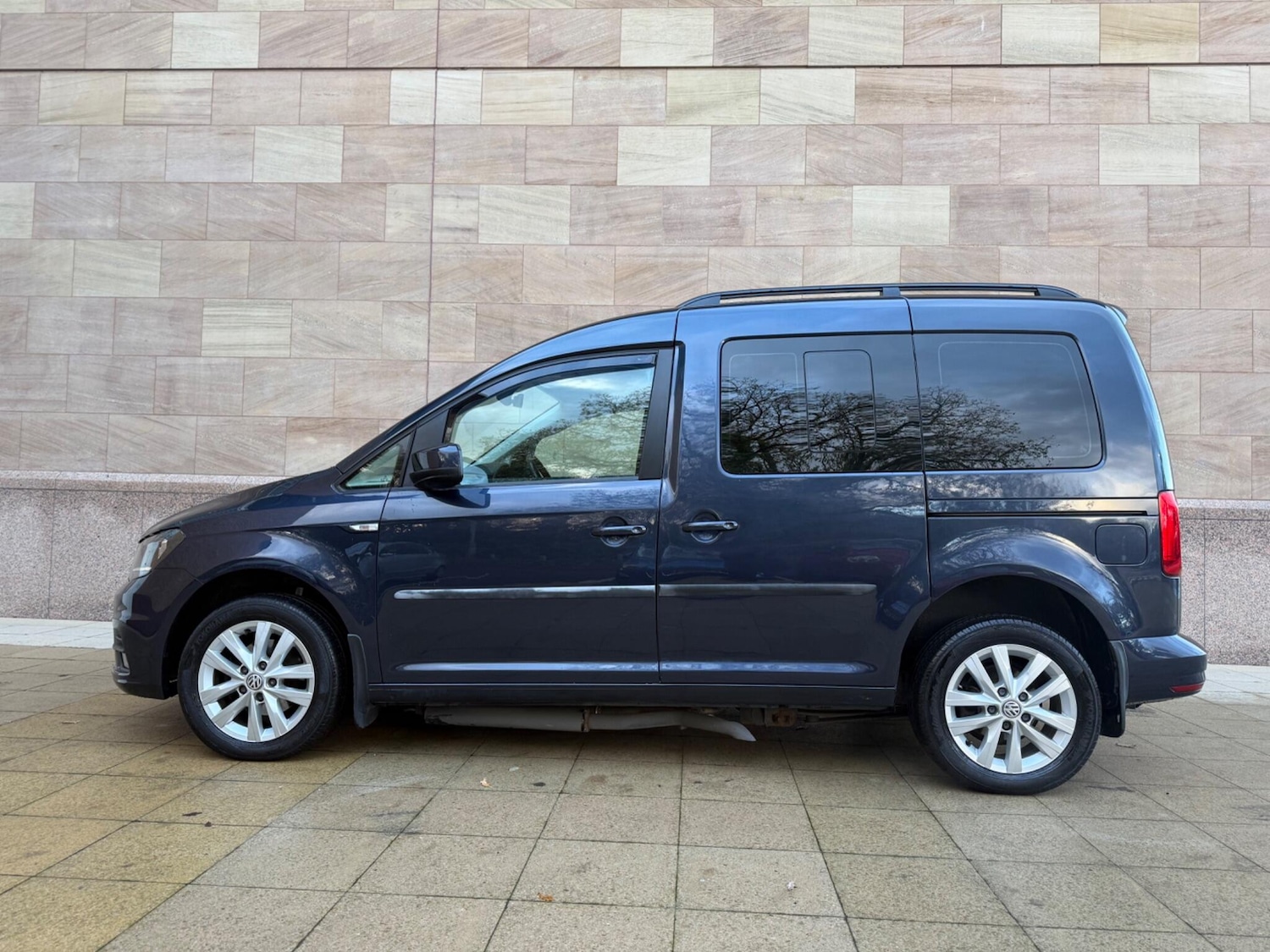 Used Volkswagen Caddy Life 2016 for sale - 76645452: Photo 11